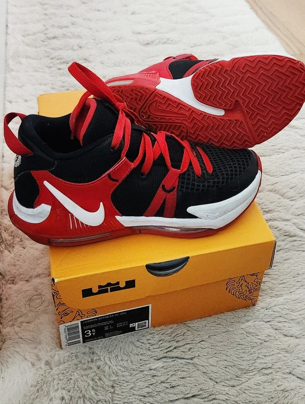 Nike LeBron Witness VII Basketball Shoes - Black, Red & White